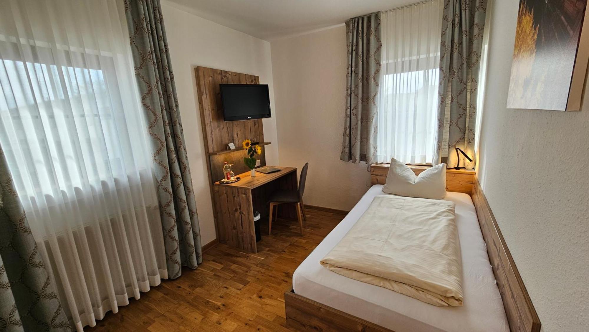 Hotel Gasthof Roessle Senden  Exteriér fotografie