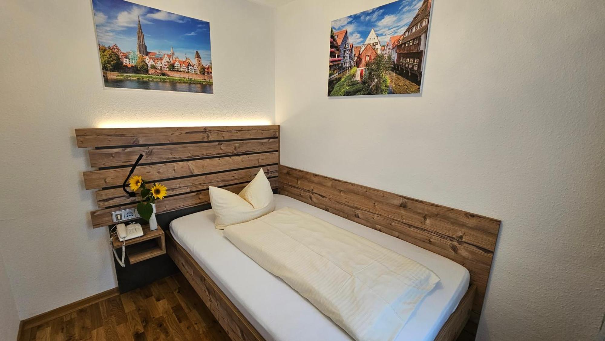 Hotel Gasthof Roessle Senden  Exteriér fotografie